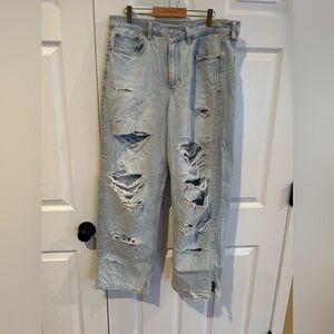 AE high waisted, baggy, straight Jean